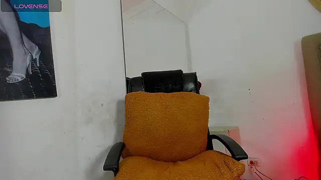 Adara_Ferrara webcam