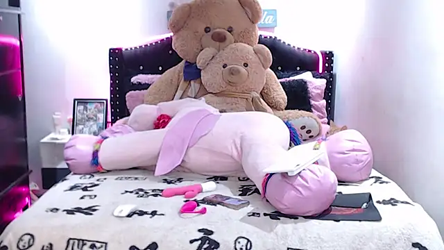 devi_black13_ webcam