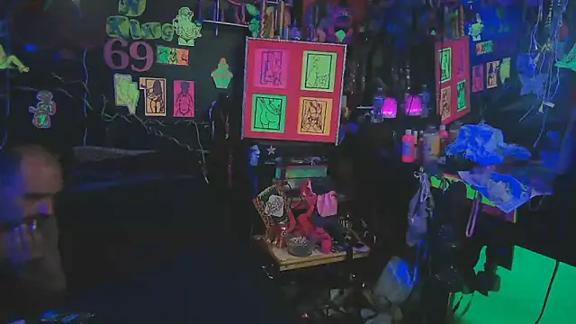 DaddyAndSplashQueen live sex cam