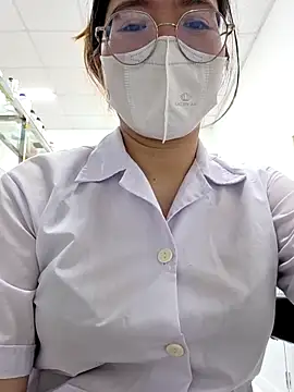 HinaLovely live sex cam