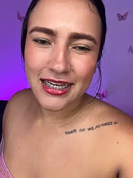 veronica__olsonn webcam