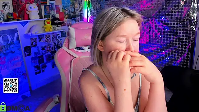 sara_robinson - Sara_Robinson's free webcam - UK Sex Cams