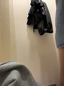 美女Carlin-yiyi在线直播