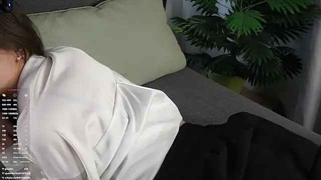 ClarineCasebolt webcam