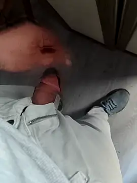 emremodel - Emremodel's free webcam - UK Sex Cams