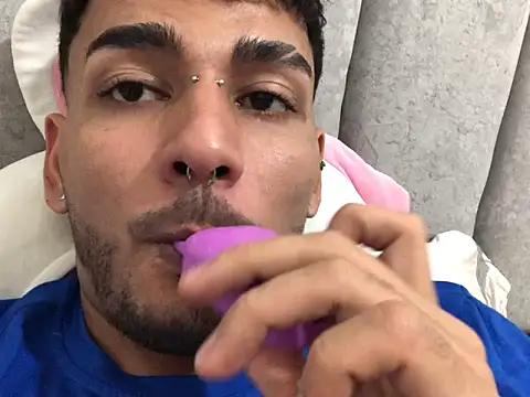 Velvet_man live sex cam