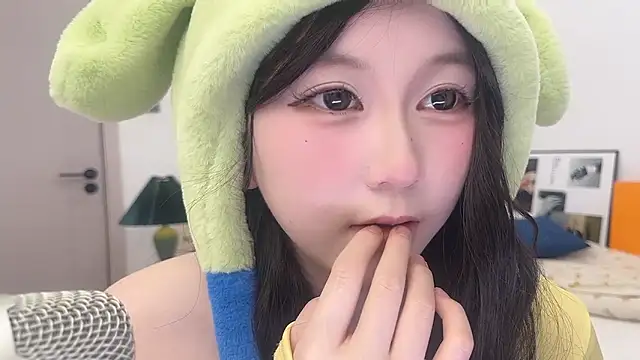 lnua-lnua - Lnua-lnua's free webcam - UK Sex Cams