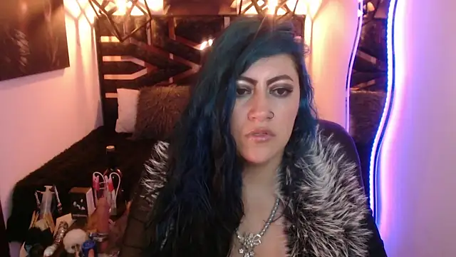 scarleth_blue webcam