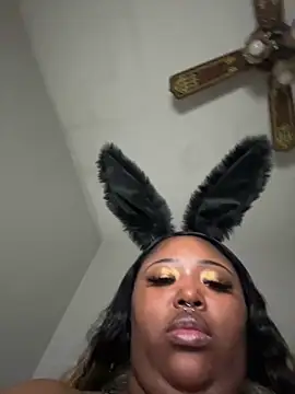 Chocolatebunnyxx96 webcam