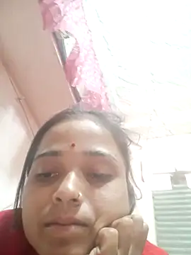 Webcam Model (Deepjakolirr)  is live.Free join now!