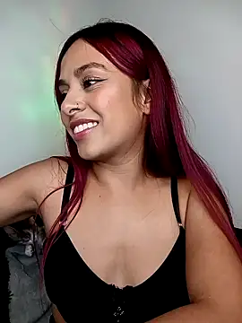 EmiilyFoxx090 webcam