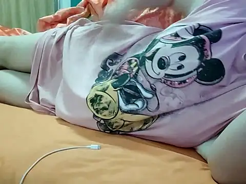 AngelwithEcup webcam