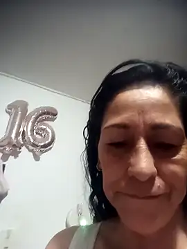 Webcam Model (_Scarlett_Sweet)  is live.Free join now!