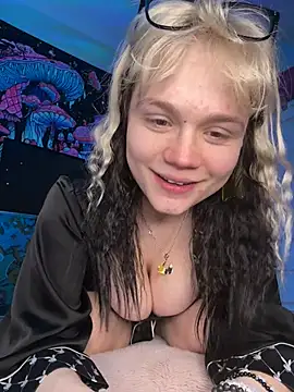 Cutiepiespanks webcam