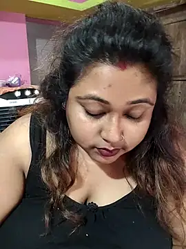 Webcam Model (hotbhabhi011)  is live.Free join now!