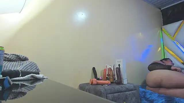 NikolPervertUnlimit webcam