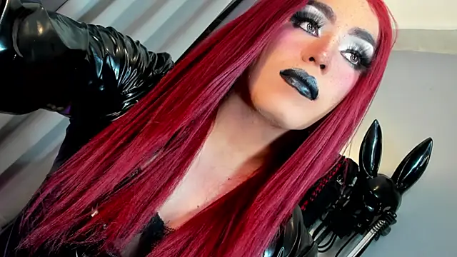 DominaAurumXXX webcam