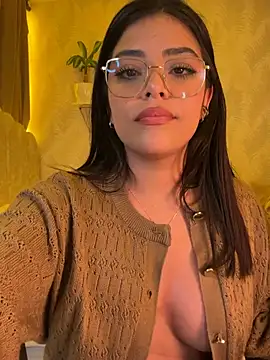 sara-evans - Sara-Evans's free webcam - UK Sex Cams