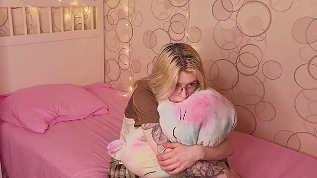 carleysuski - CarleySuski's free webcam - UK Sex Cams