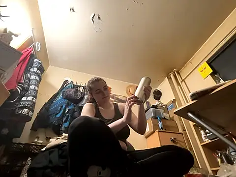 Snowbunnycake_131 live sex cam