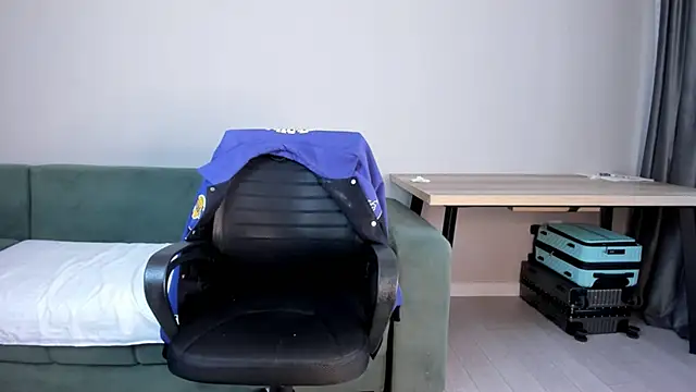 suareiko live sex cam