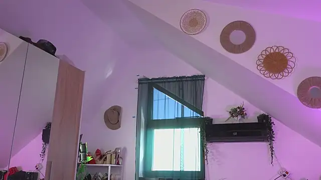 amaliamour (F young) - Undress me slowly