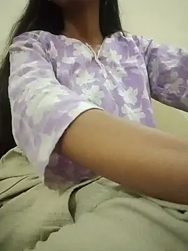 Webcam Model (Kumkum_36)  is live.Free join now!