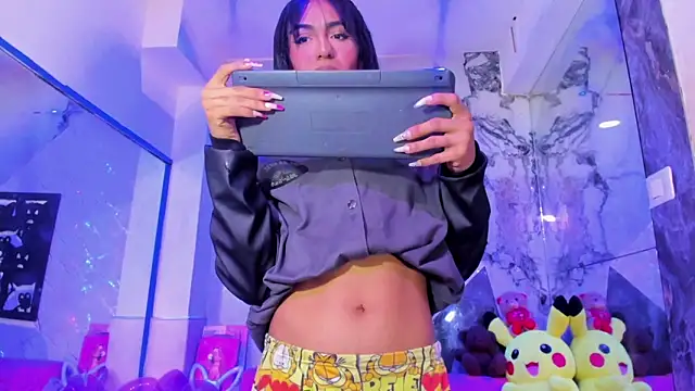 isabella_stanford2 - Isabella_stanford2's free webcam - UK Sex Cams