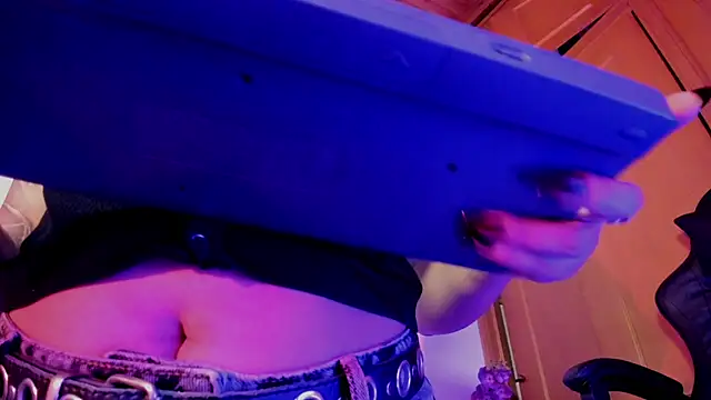 Violett_Sykes webcam