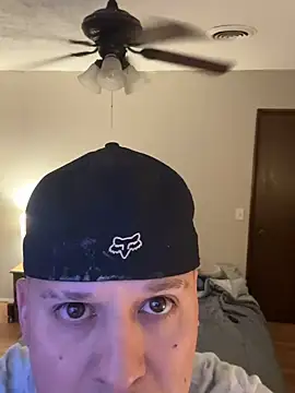 T-MarriedAndMessy-K webcam