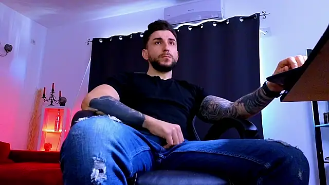 mightyaaron66 (M young) - 𖤐🔥 parTy Time ,House parTy  !  💨𖤐