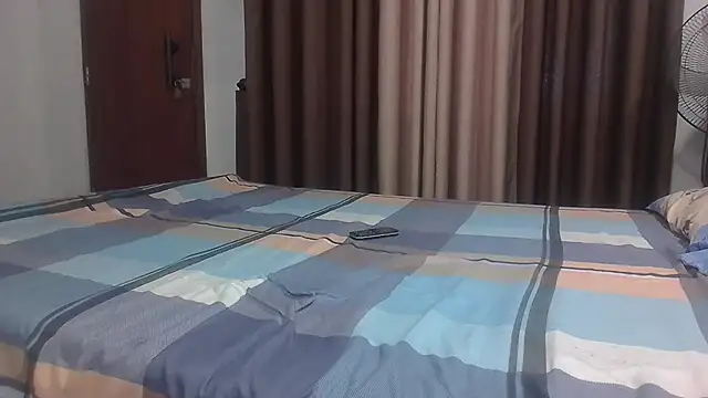 BadboySLR_8899 webcam