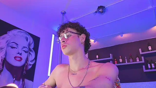 nova_salvatore webcam