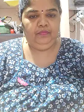 tamilthanushri webcam