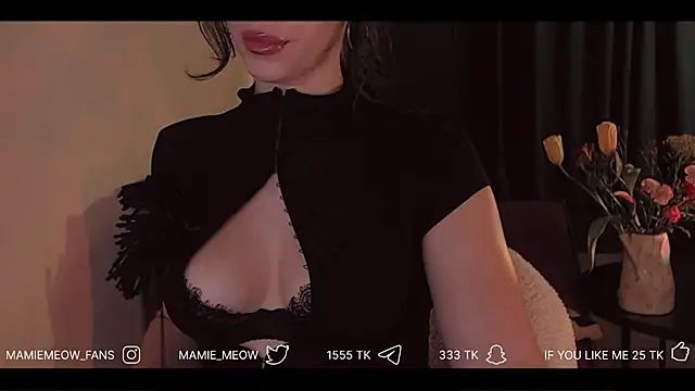 mamiemeow - Mamiemeow's free webcam - UK Sex Cams