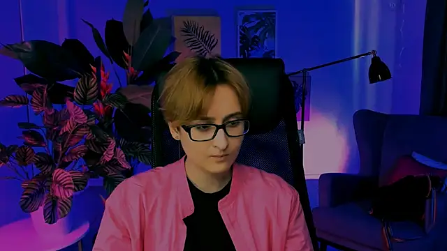 lixeluna - LixeLuna's free webcam - UK Sex Cams