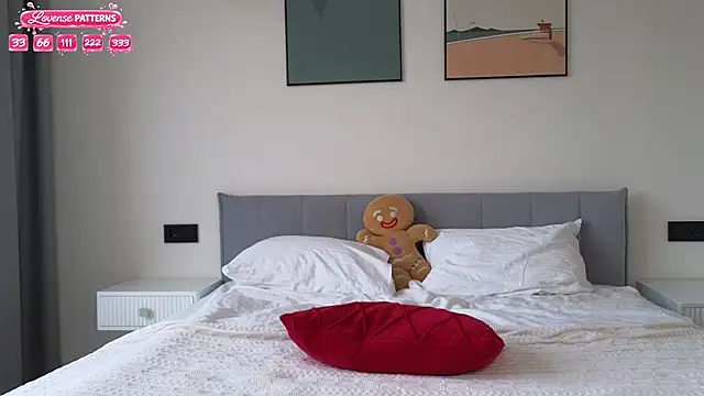 delorathecookiee webcam