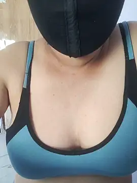 TamilAparna78 webcam