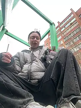 AlishaOfThorns webcam