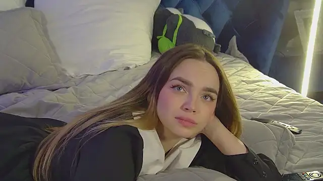 AnitaVenture Stripchat cam model