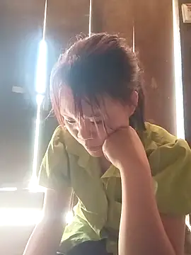 Nguyet135 Stripchat cam model