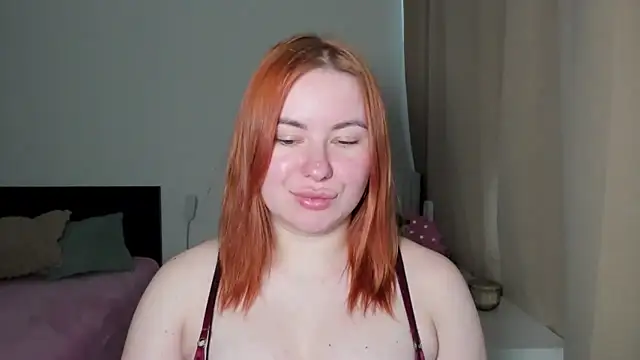 LAYLAxSTAR Stripchat cam model