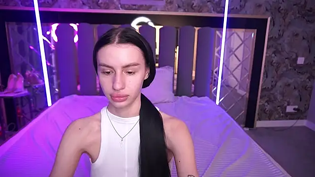 Snow_WhiteeeX live sex cam