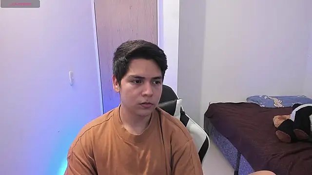 asta_yunoxxx - Asta_YunoXXX's free webcam - UK Sex Cams