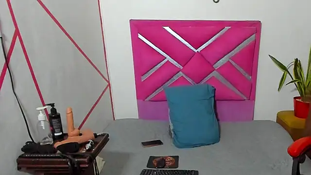 stNatashaBrunette webcam