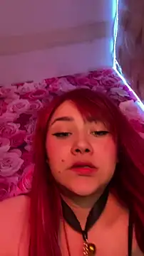 SweetLittleRed webcam