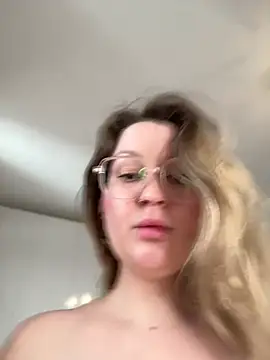 teya_moon_ - Teya_moon_'s free webcam - UK Sex Cams