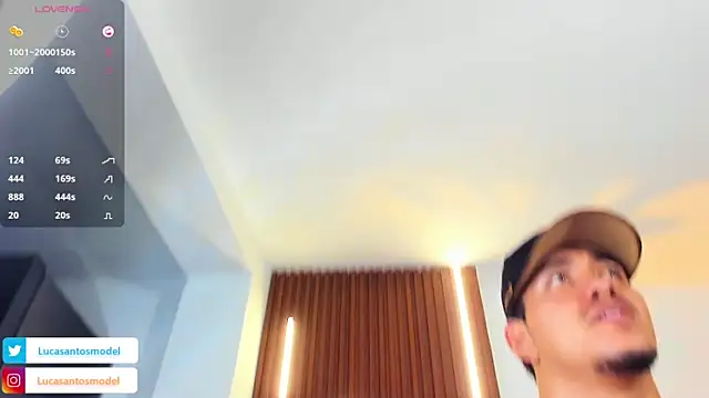 lucasanto_ webcam