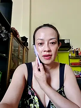 Baby-bigboobs2026 webcam