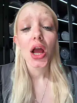 Mila_NoRules Live Webcam on Stripchat